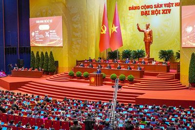 Tiếp tục phiên thảo luận tại hội trường về các văn kiện Đại hội XIV của Đảng