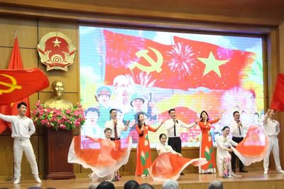 Phường Ngọc Hà long trọng kỷ niệm 96 năm ngày thành lập Đảng Cộng sản Việt Nam