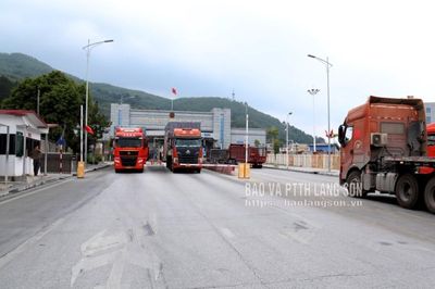 Hải quan cửa khẩu Chi Ma: Tăng thu ngay từ đầu năm