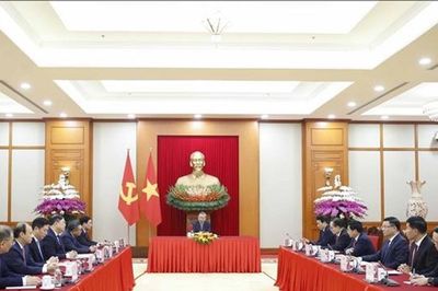 Tổng Bí thư Tô Lâm điện đàm với Tổng Thư ký Đảng Hành động Nhân dân, Thủ tướng Singapore