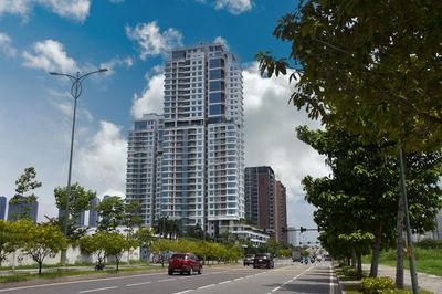 Thị trường căn hộ gặp áp lực lớn