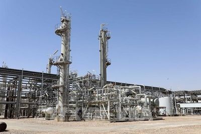 OPEC+ dừng tăng sản lượng dầu cho đến tháng 3
