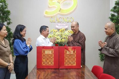 Ban Tuyên giáo và Dân vận Thành ủy TP.HCM chúc Tết Bính Ngọ 2026 đến Báo Giác Ngộ