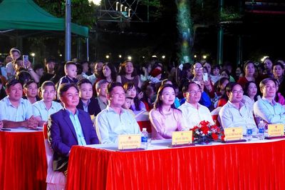 Khai mạc tuyến đường 'Hương Tết Việt' tại phường Nam Đông Hà