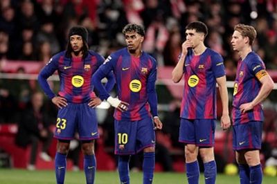 Barca đánh mất ngôi đầu La Liga: 3 bài toán nan giải sau thất bại nghiệt ngã trước Girona