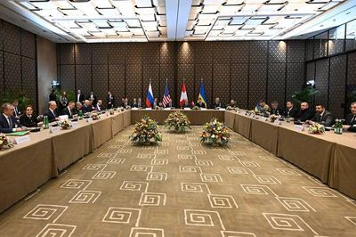 Cuộc đàm phán ba bên về Ukraine kết thúc tại Geneva sau 6 giờ thảo luận