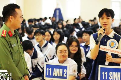 Giữ mùa xuân bình yên trong thời đại số