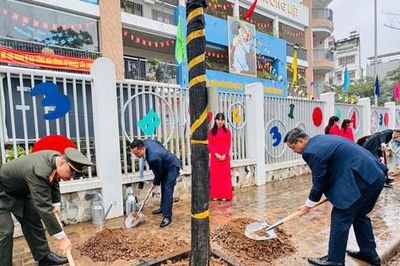 Phường Phương Liệt phát động Tết trồng cây