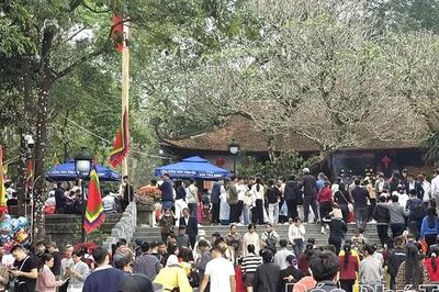 Tây Thiên: Hành trình chạm vào mây ngàn và cõi tịnh