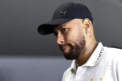Neymar xuống dốc khó tin