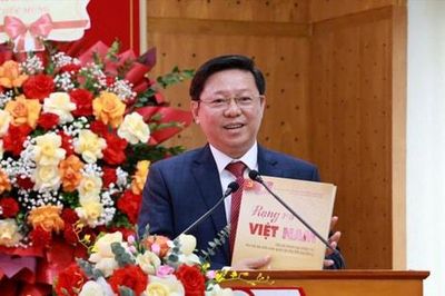 'Rạng rỡ Việt Nam' – Khơi dậy niềm tin, khát vọng phát triển đất nước