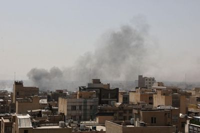 Mỹ tuyên bố Lãnh tụ tối cao Iran thiệt mạng, Tehran bác bỏ; Trung Đông đang ở trong 'khoảnh khắc lịch sử'