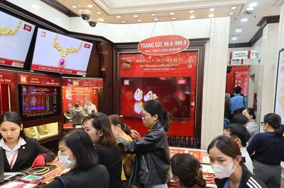 Quay đầu giảm mạnh, giá vàng trong nước cuối ngày về ngưỡng 188,2 triệu đồng