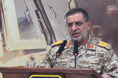 Iran tuyên bố hạ F-15 bằng hệ thống tự chế tạo, đẩy lùi tàu sân bay Mỹ