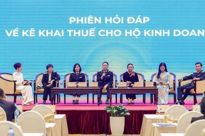 Tăng cường hỗ trợ hộ kinh doanh trong kỳ khai thuế đầu tiên