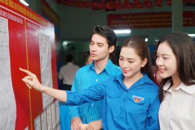 Văn nghệ sĩ TPHCM rộn ràng tham gia ngày hội toàn dân