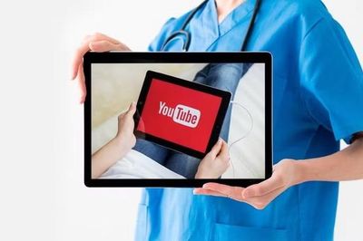 Bác sĩ Google giải nghệ, chuyển sang tư vấn y tế trên YouTube