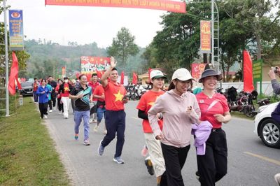 Ngày chạy Olympic tại Điện Biên thu hút gần 23.000 người tham gia