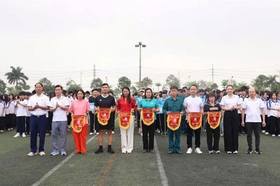 Xã Thạnh Oai: Hơn 1.000 người hưởng ứng Ngày chạy Olympic vì sức khỏe toàn dân