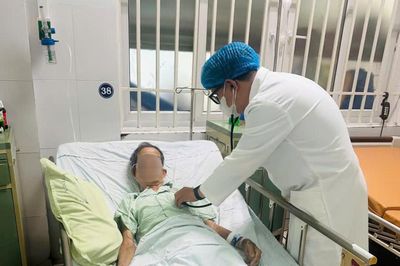 Cụ ông bị vỡ khối u gan được cấp cứu thành công bằng phương pháp can thiệp nội mạch hiện đại