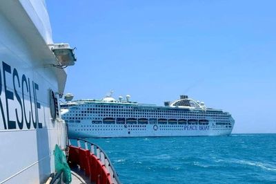 Kịp thời đưa hai du khách Nhật Bản đi trên tàu biển về bờ cấp cứu an toàn
