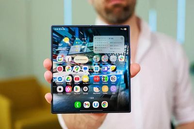 Galaxy Z Fold8 rò rỉ cấu hình mạnh mẽ với camera 200MP và chip Snapdragon mới