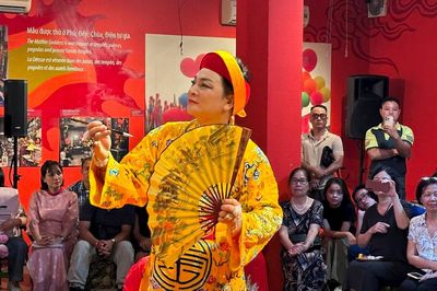 Thay đổi những 'lệch chuẩn' trong thực hành tín ngưỡng thờ Mẫu