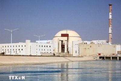 Nga rút thêm nhân viên khỏi nhà máy hạt nhân Iran
