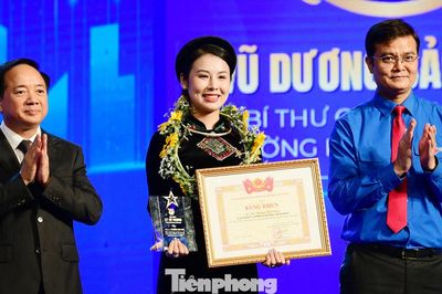 Vinh danh 100 cán bộ Đoàn xuất sắc, lan tỏa tinh thần cống hiến của tuổi trẻ