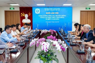 Tăng cường công tác truyền thông về biển, hải đảo và phát triển kinh tế biển