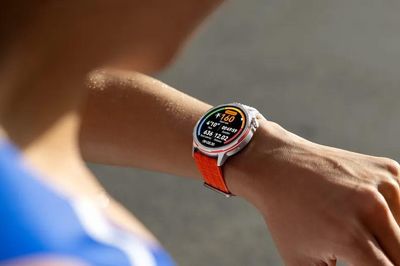 Huawei mở bán HUAWEI WATCH GT Runner 2
