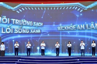 Mít tinh phát động Ngày Sức khỏe toàn dân