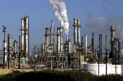 Libya tạm dừng ký thỏa thuận mới liên quan mỏ dầu đang khai thác