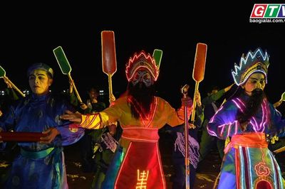 Lễ hội cầu ngư - từ làng biển lên sân khấu đương đại