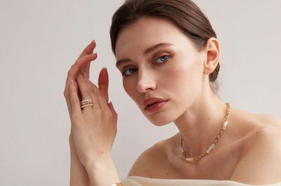 Lỗi phối trang sức âm thầm khiến outfit 'mất điểm'
