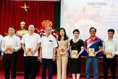 Ra mắt ấn phẩm 'Văn học - Nghệ thuật Đan Phượng' Xuân Bính Ngọ 2026
