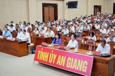 Khoảng 2,2 triệu đảng viên dự triển khai Nghị quyết Trung ương 2 khóa XIV