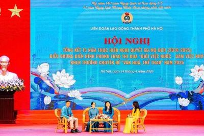 Hà Nội tôn vinh 563 điển hình 'Giỏi việc nước, đảm việc nhà'
