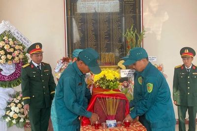 Xã An Lương và Tuy Phước Đông tổ chức quy tập và an táng hài cốt liệt sĩ