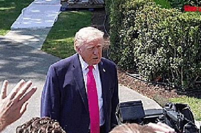 Ông Donald Trump tuyên bố Iran đồng ý giao uranium làm giàu; giải quyết 'cuộc chiến thứ 10'
