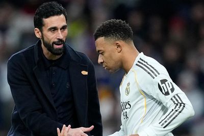 Real Madrid tái thiết: Biến động lớn khi Zidane nói không