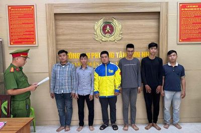 Ẩu đả tại quán cà phê vì mâu thuẫn trên Facebook, 8 thanh niên bị khởi tố