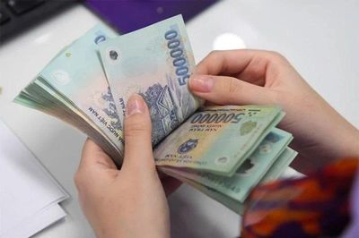 Đề nghị tăng lương cơ sở cao nhất 2,7 triệu đồng/tháng