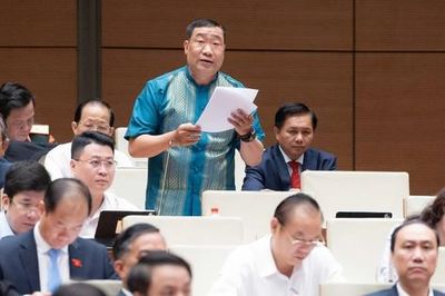 Đại biểu Quốc hội góp ý cải cách tiền lương, tăng lương cơ sở