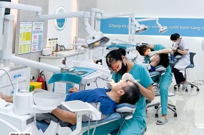 Có ai 'bảo kê' cơ sở nha khoa làm bậy ở Hà Nội?