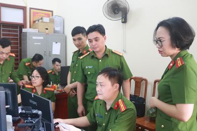 Phòng Cảnh sát QLHC về TTXH phục vụ xuyên lễ 30/4 – 1/5