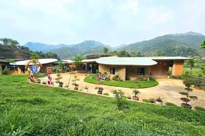 Hành trình bền bỉ xây dựng trường đạt chuẩn