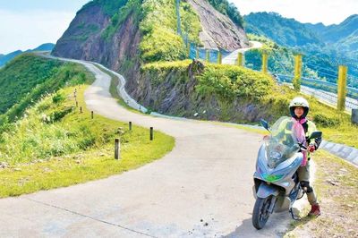 Nữ phượt thủ 62 tuổi và những hành trình vượt giới hạn
