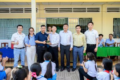 Maxilite - Rulô Vàng: Khi thợ sơn trở thành đại sứ lan tỏa sắc màu