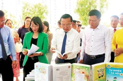 Xây dựng đường sách, không gian sách phù hợp